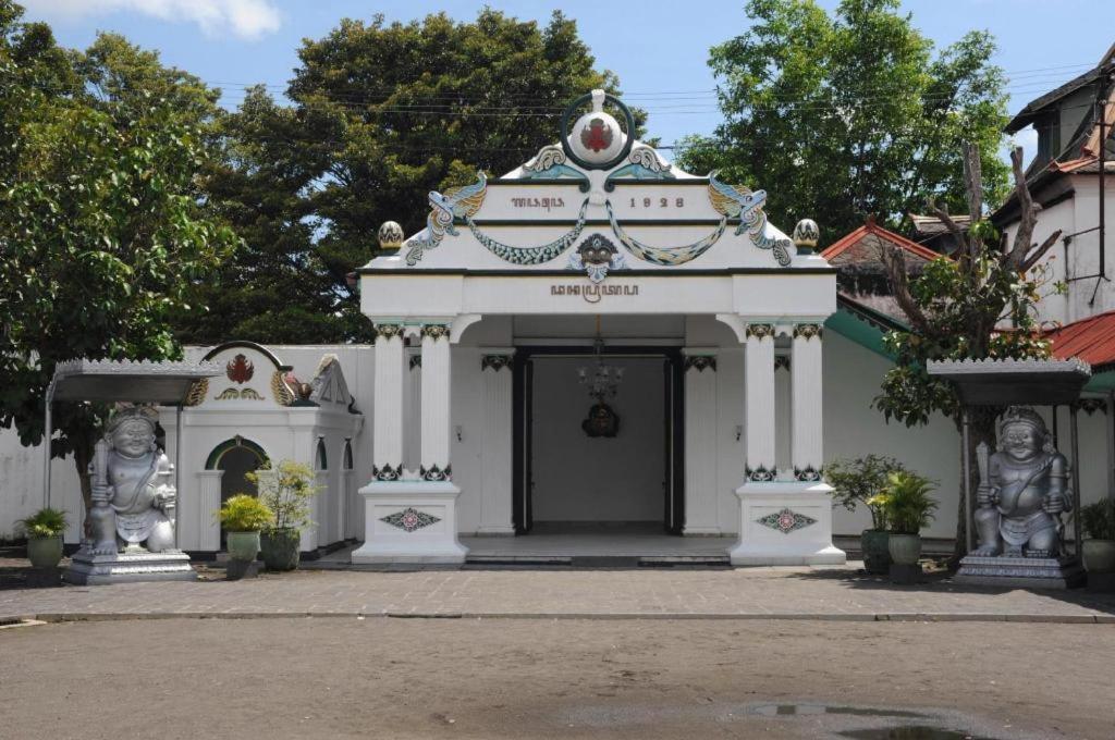 Hotel Super Oyo 1046 Omah Pathok Yogyakarta Exterior foto
